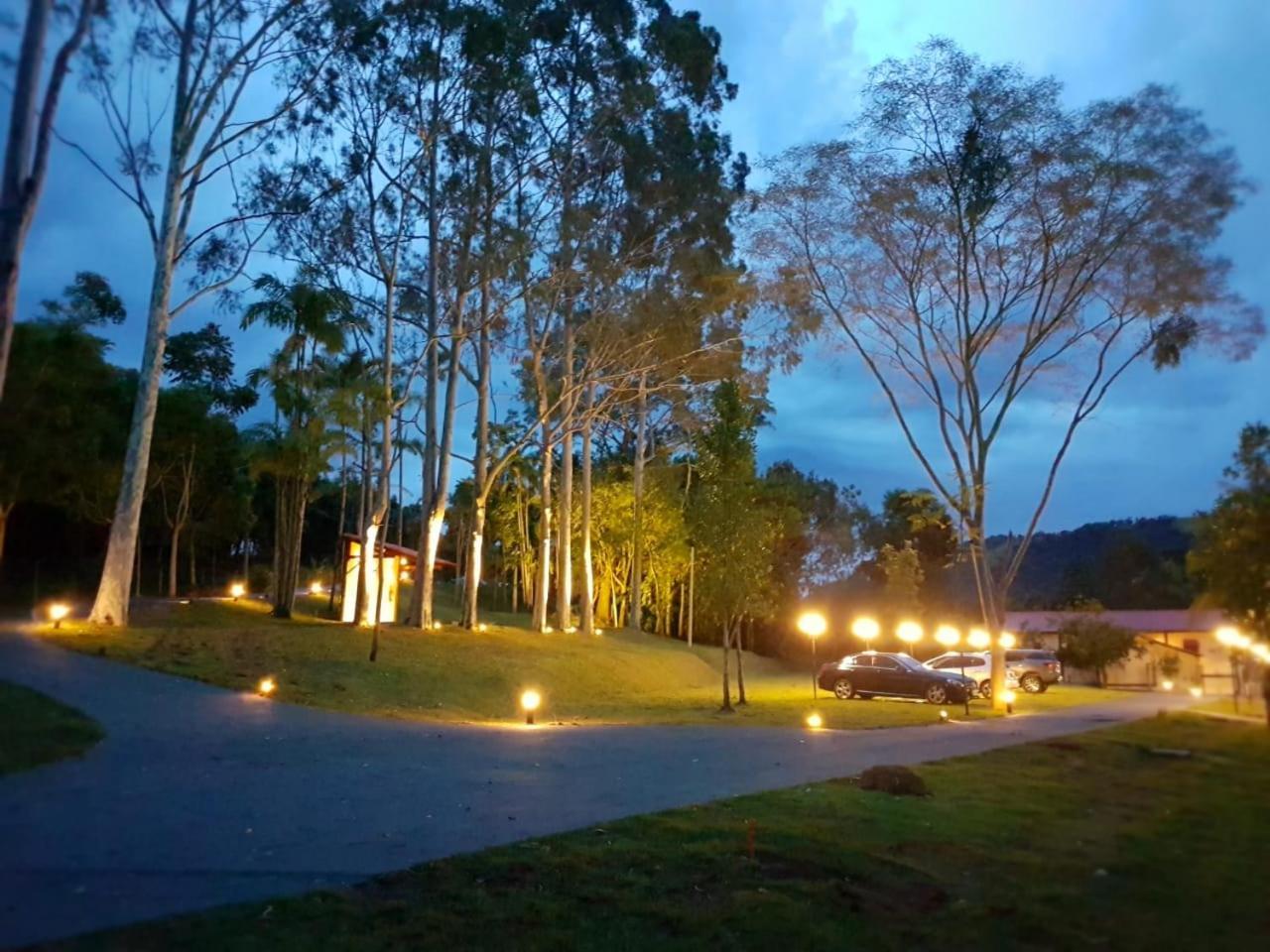 Pousada Fazenda Peroba Rosa Pedregulho Exterior foto